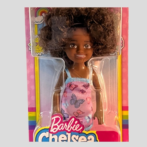 Barbie Chelsea Curly Brown Hair Pink Running Shoes - Picture 2 of 10
